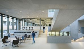 With some 7600 square metres, Balgrist Campus is an open and transparent building With some 7600 square metres, Balgrist Campus is an open and transparent building